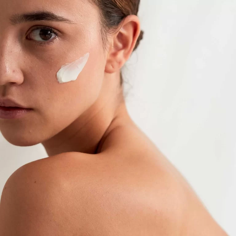 LÀM SAO ĐỂ TRẺ HƠN 10 TUỔI